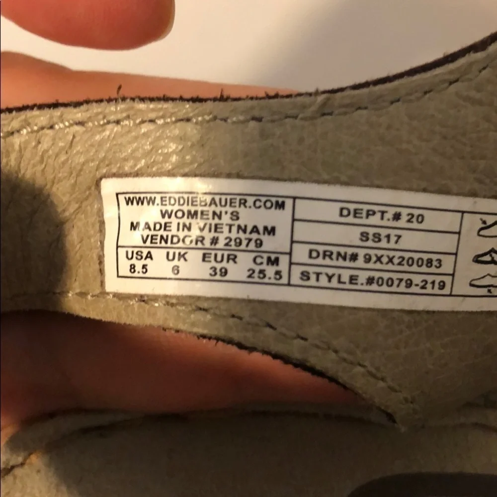 Eddie Bauer Platform sandals